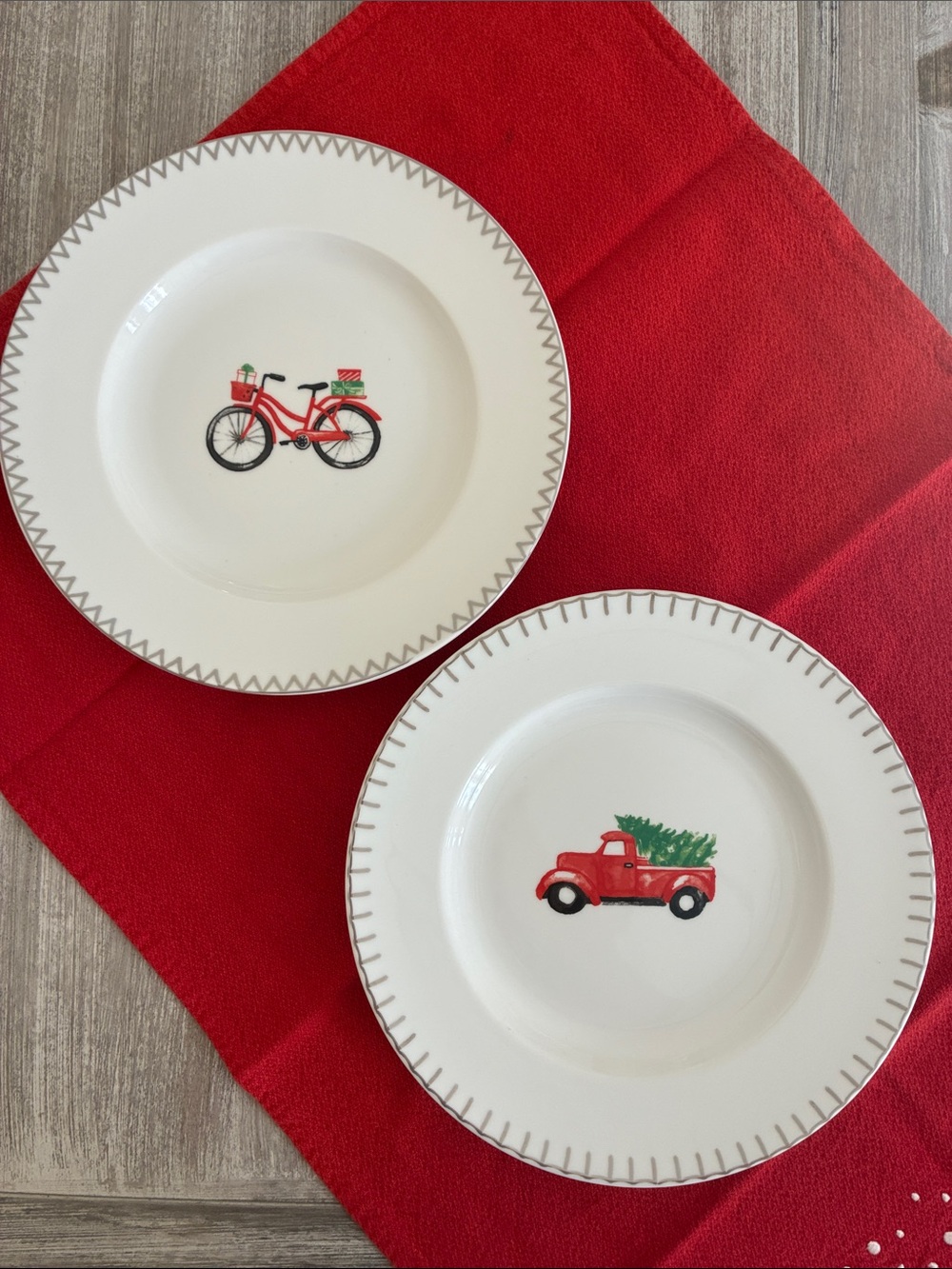 Martha Stewart Collection Red Bicycle & Truck Christmas Plates Macy’s Exclusive